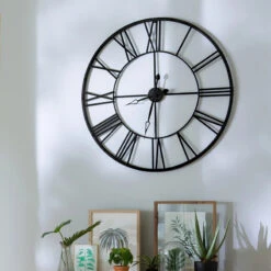 Horloge Chiffres Romains Vintage 70 Cm Noir Atmosphera 5 Horloge Chiffres Romains Vintage 70 Cm Noir Atmosphera -Le Monde du Mobilier Boutique horloge chiffres romains vintage 70 cm noir 2